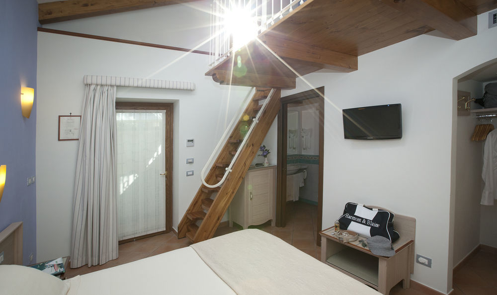 Relais Villa Angiolina Sorrento Bagian luar foto