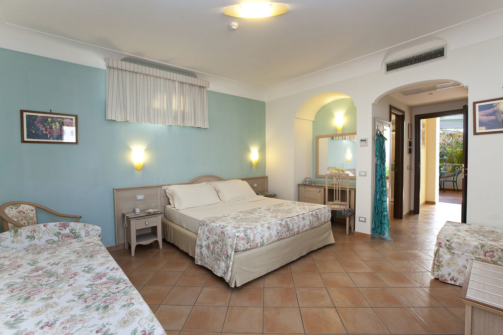 Relais Villa Angiolina Sorrento Bagian luar foto